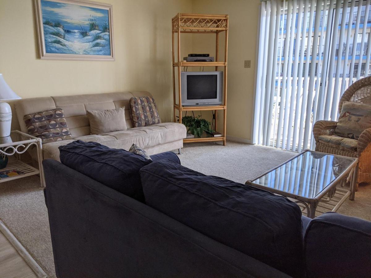Aparthotel Marylander Condominiums, 90 Steps From The Ocean City
