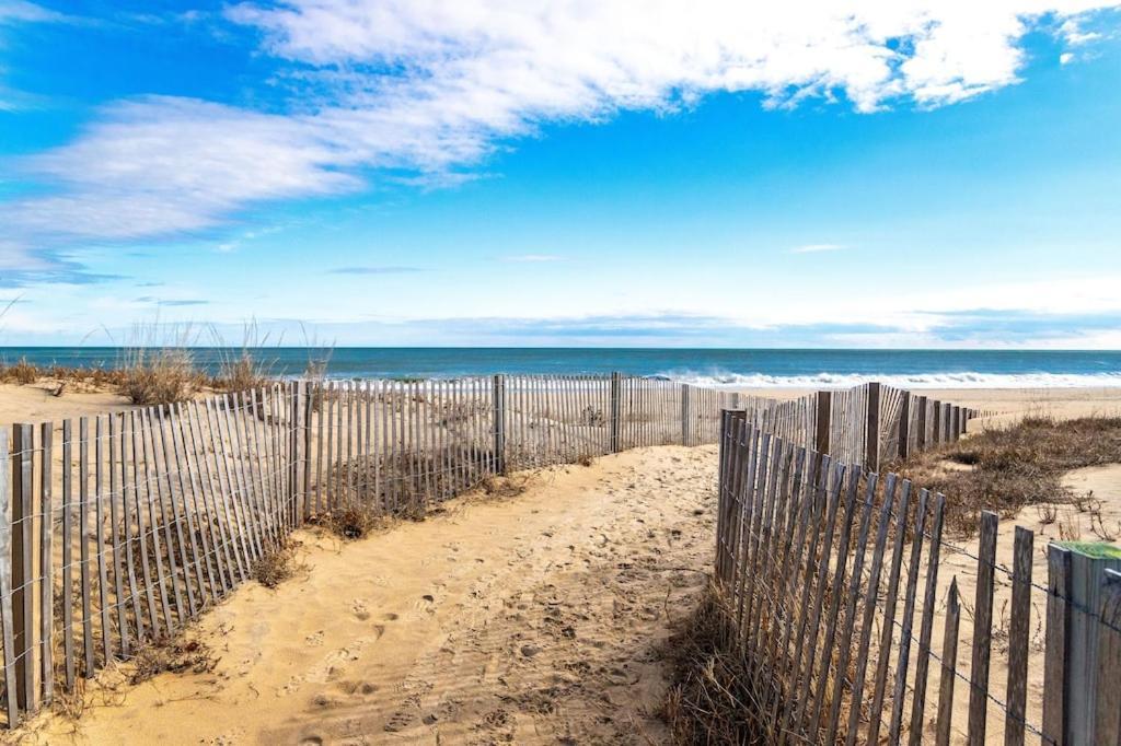 Aparthotel Marylander Condominiums, 90 Steps From The Beach